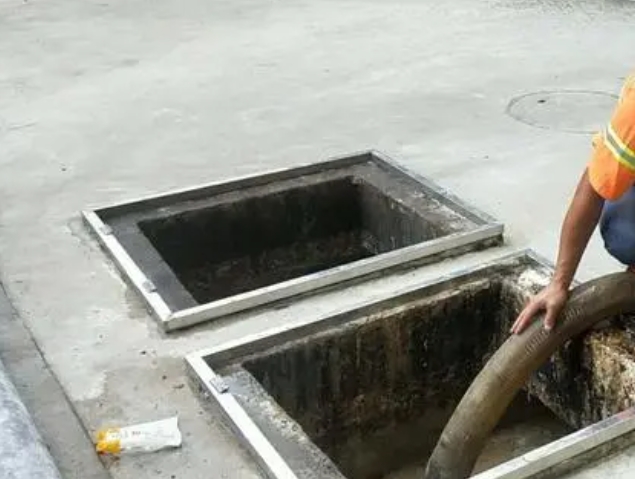 大路镇化粪池清理